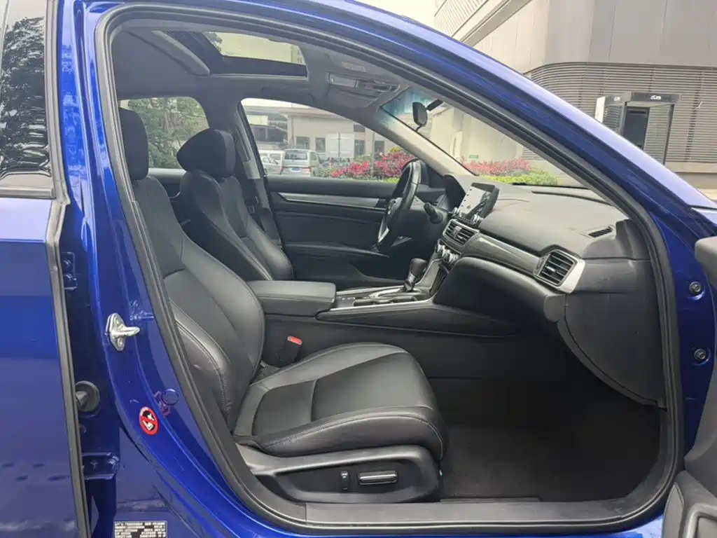 Honda Accord 2021 — фото 14