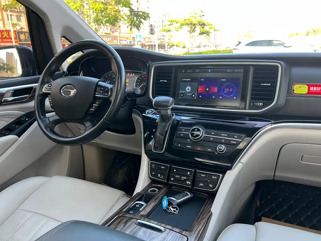 GAC Motor Trumpchi M8 2019 — фото 13
