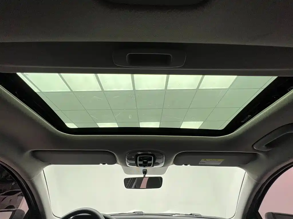 Hyundai Elantra 2022 — фото 22
