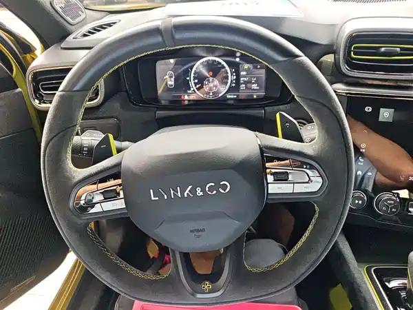 Lynk & Co 03 2019