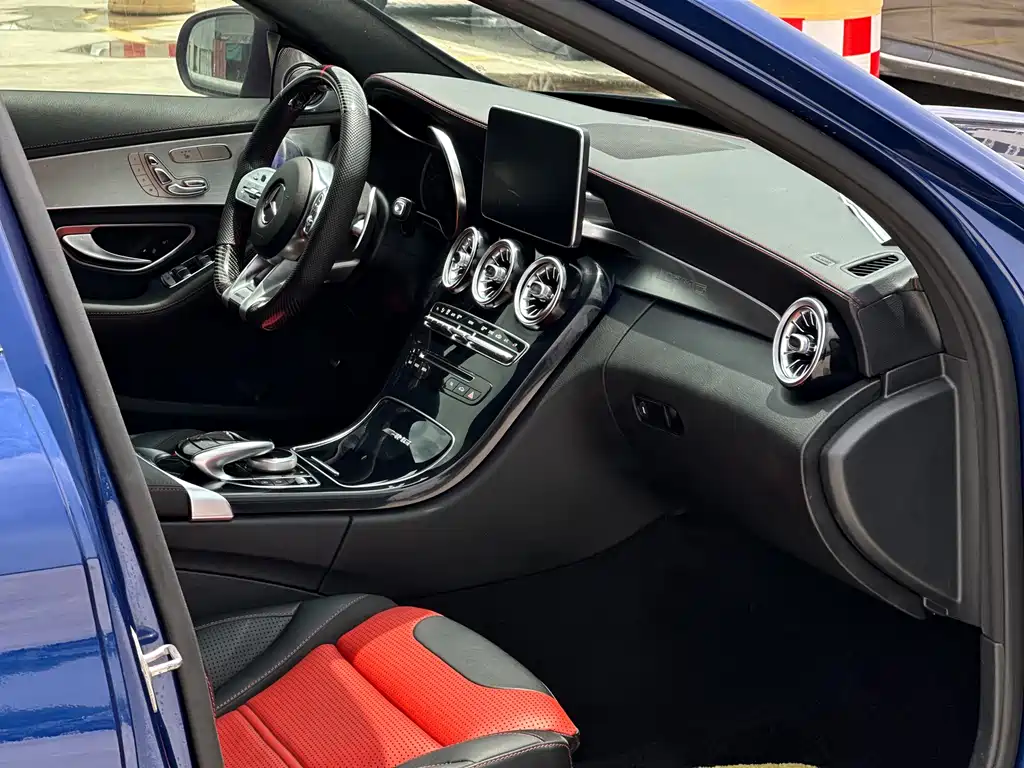 Mercedes-Benz C-Class AMG 2017 — фото 11