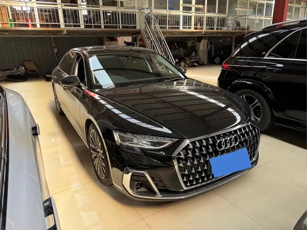 Audi A8 2023