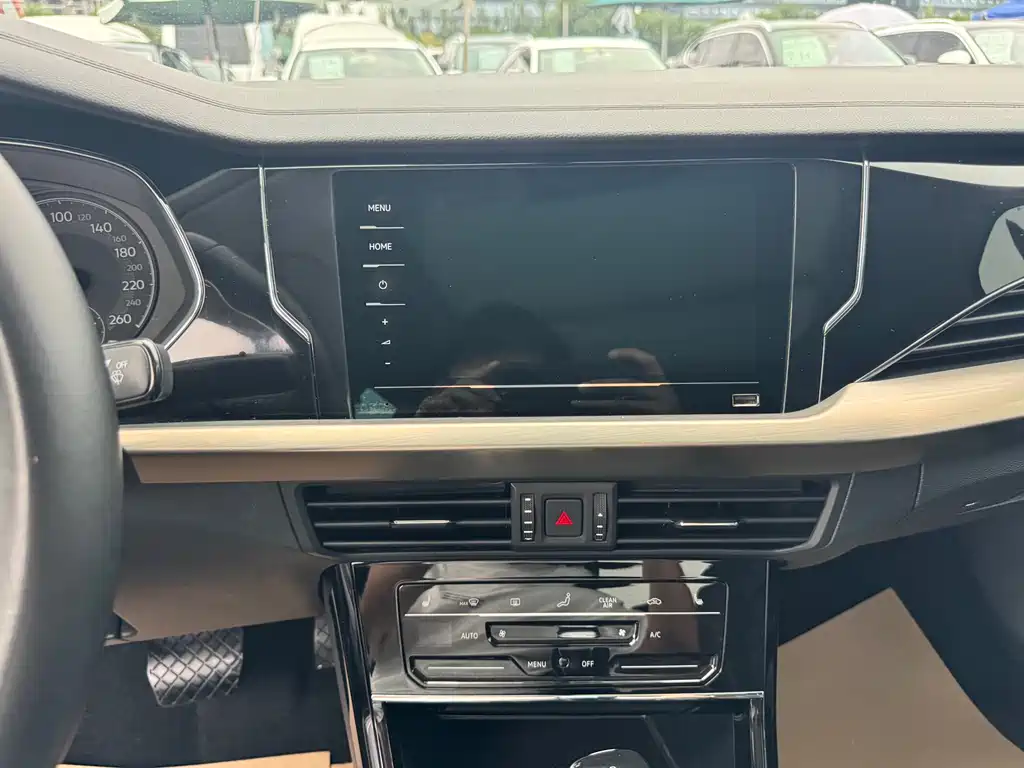 Volkswagen Passat 2021