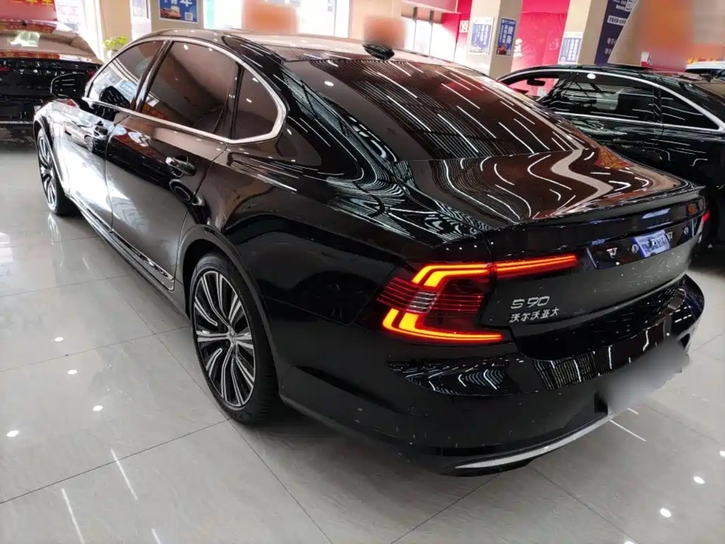 Volvo S90 2023 — фото 23