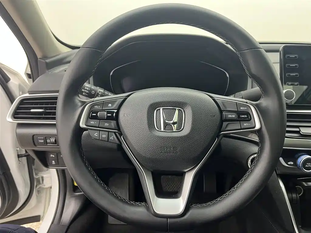 Honda Accord 2020 — фото 9
