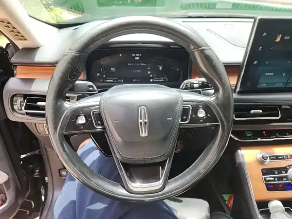 Lincoln Aviator 2020
