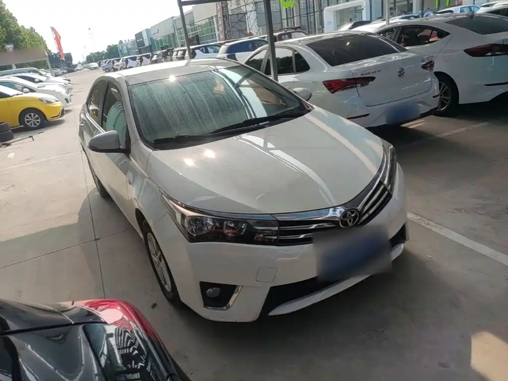 Toyota Corolla 2018 — фото 4