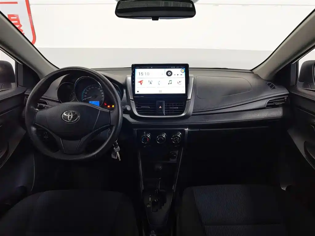 Toyota Yaris L 2019 — фото 25