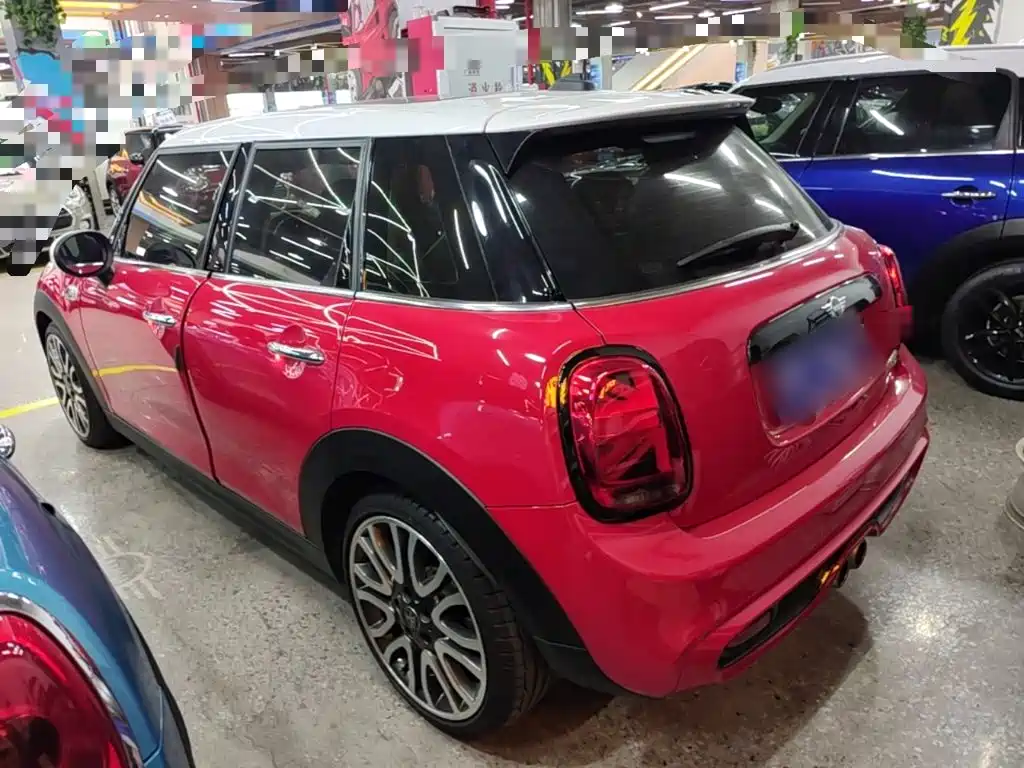 MINI MINI 2020