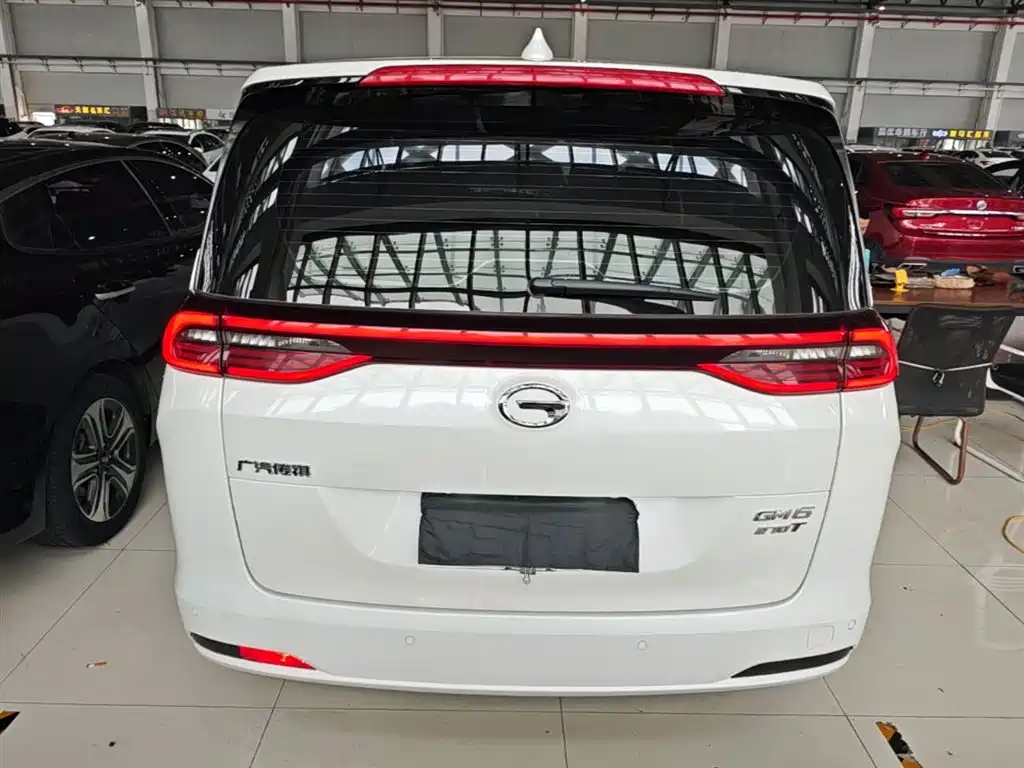 GAC Motor Trumpchi M6 2020 — фото 6