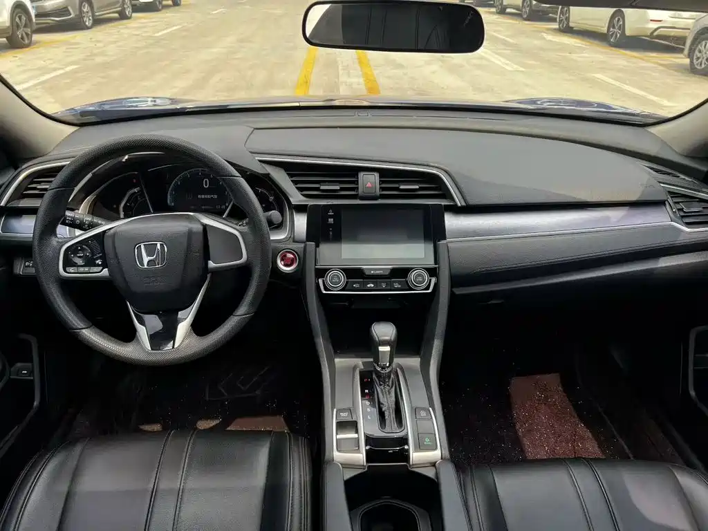 Honda Civic 2018 — фото 16