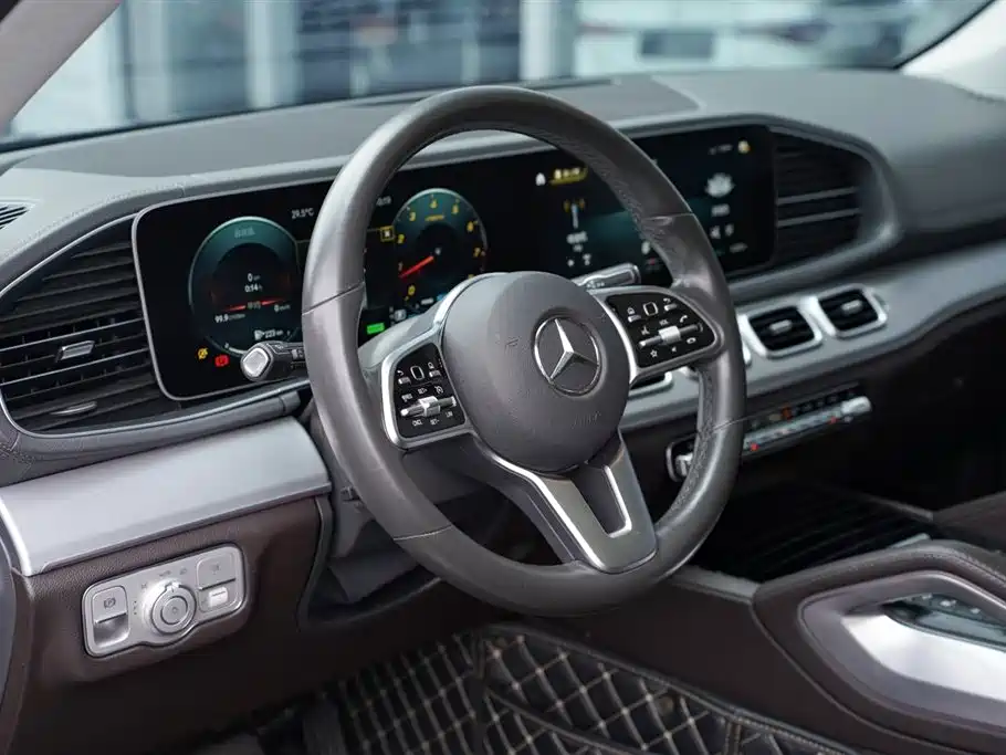 Mercedes-Benz GLE 2020 — фото 15
