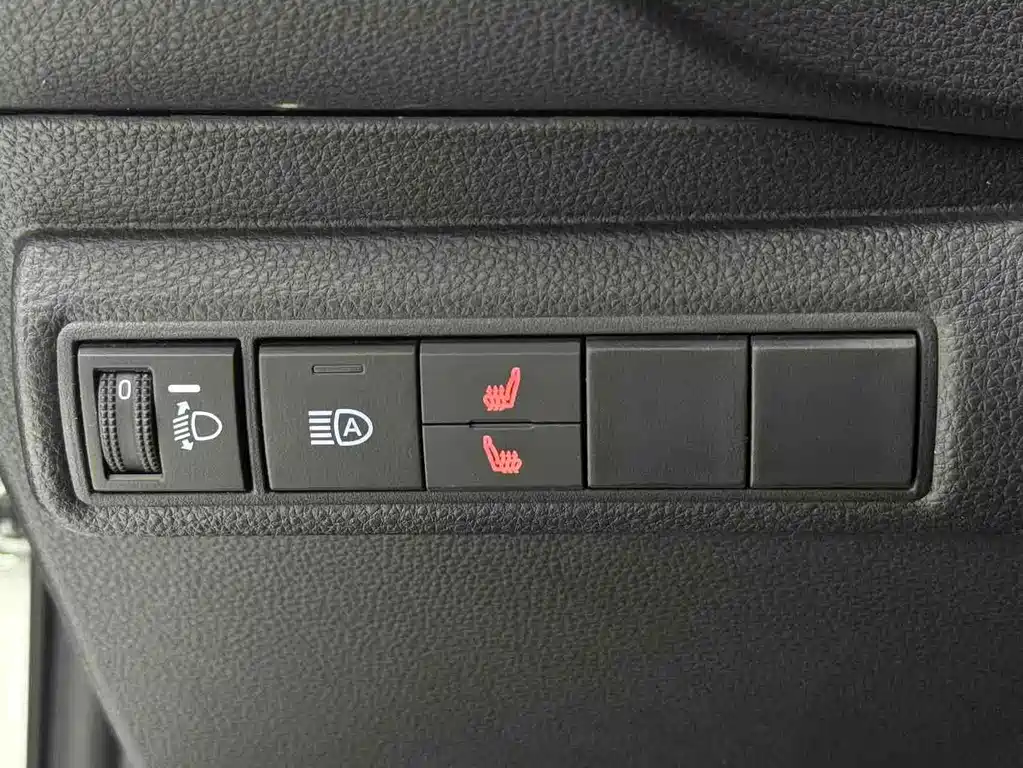 Toyota Corolla 2022 — фото 14