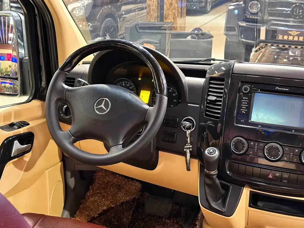 Mercedes-Benz Sprinter 2016 — фото 14