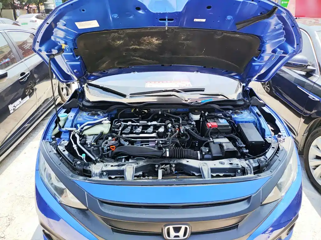 Honda Civic 2018 — фото 13