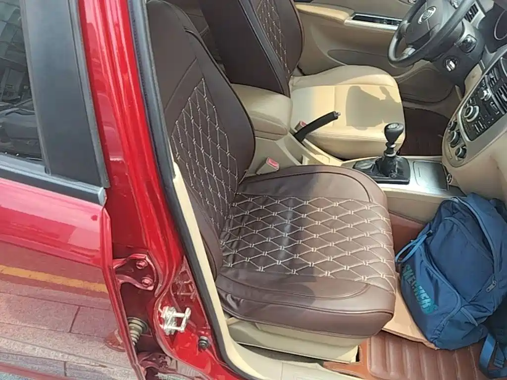 Buick Excelle 2015 — фото 25
