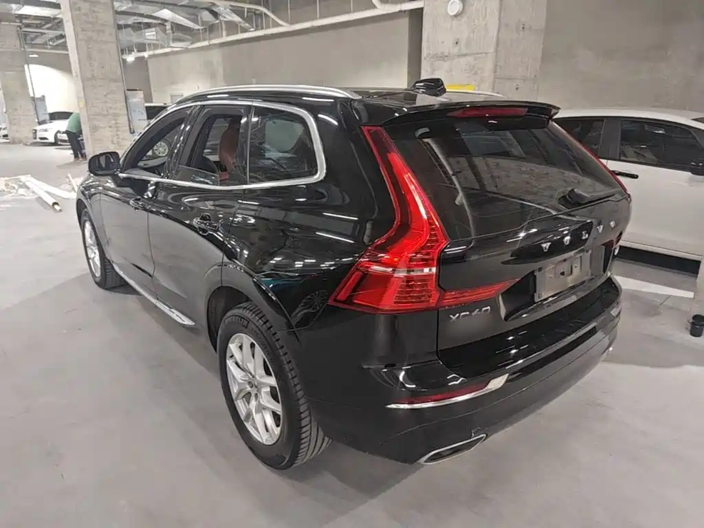 Volvo XC60 2020 — фото 5