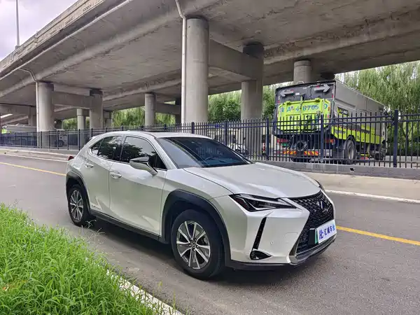 Lexus UX New Energy 2023