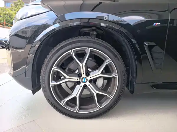 BMW X5 2025