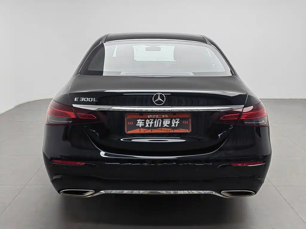 Mercedes-Benz E-Class 2023
