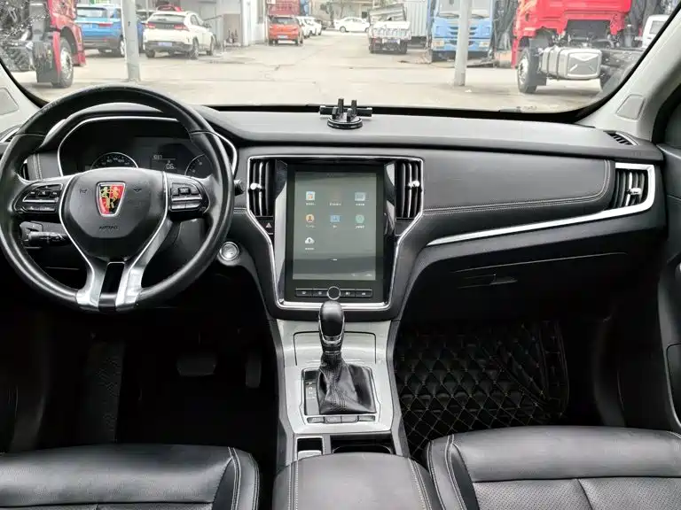 Roewe RX5 2020 — фото 14