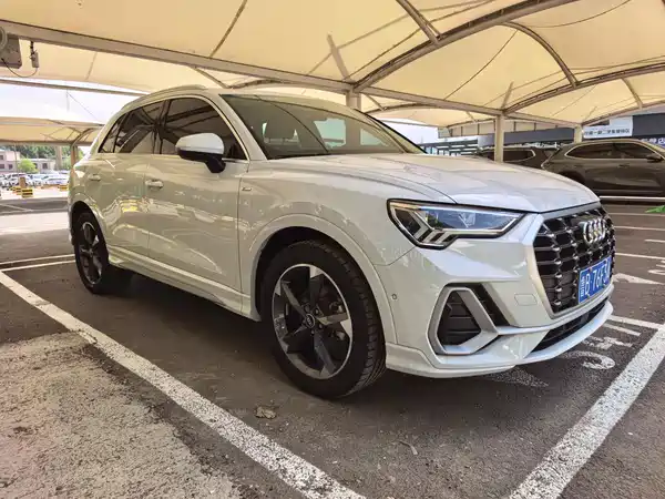 Audi Q3 2022