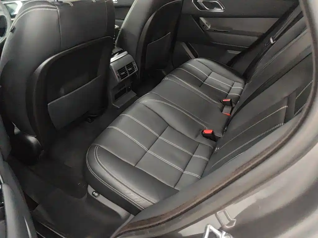 Land Rover Range Rover Velar 2018 — фото 17