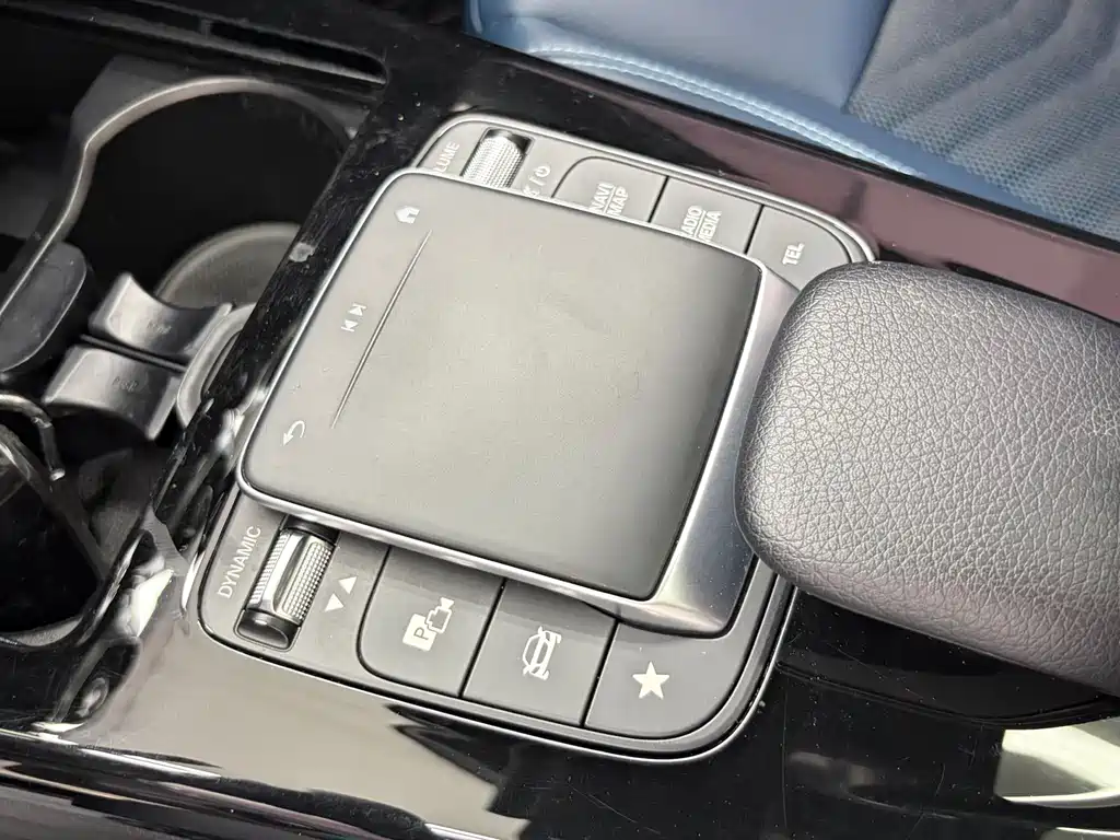 Mercedes-Benz A-Class 2022 — фото 15