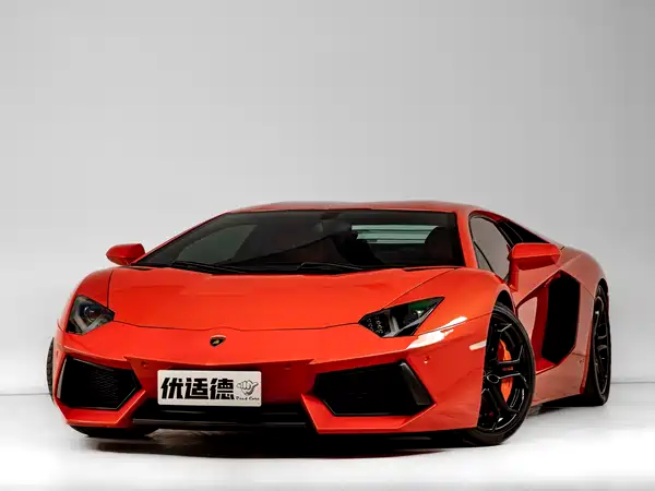 Lamborghini Aventador 2011