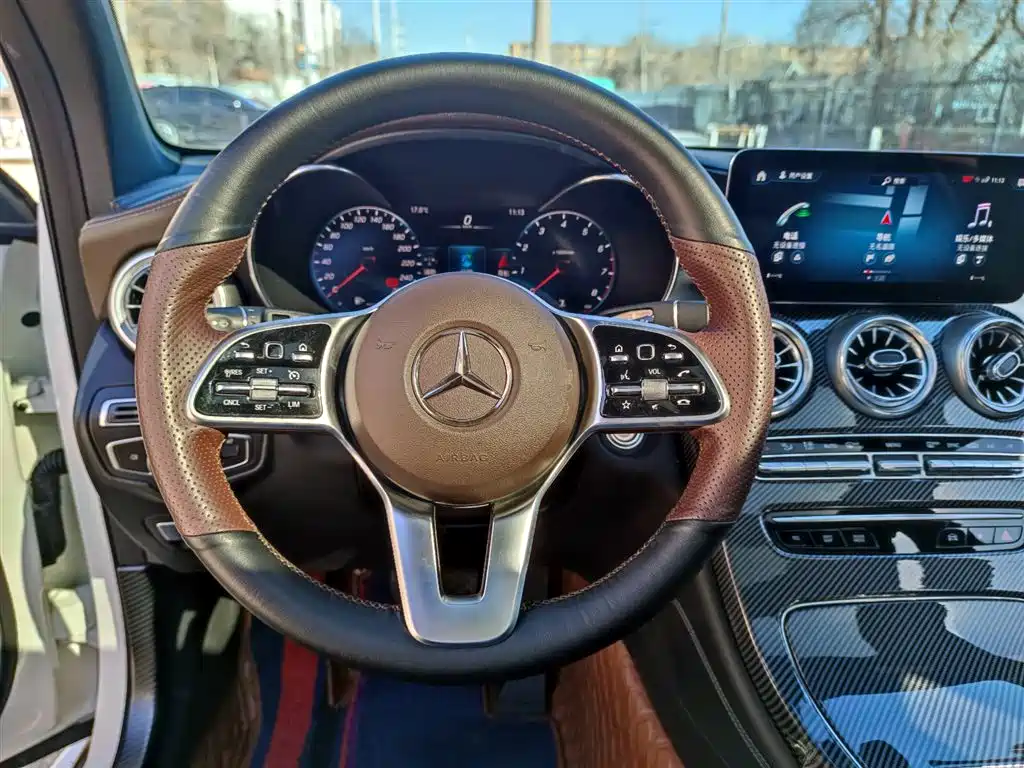 Mercedes-Benz GLC 2021 — фото 12