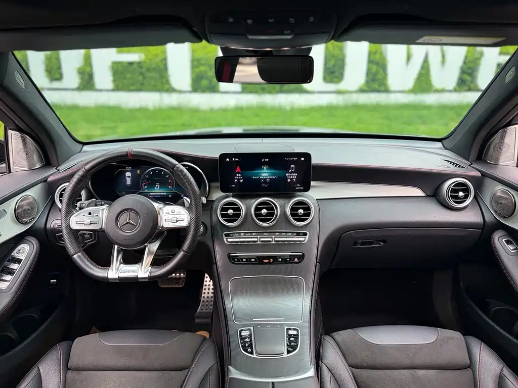 Mercedes-Benz GLC AMG 2020 — фото 7