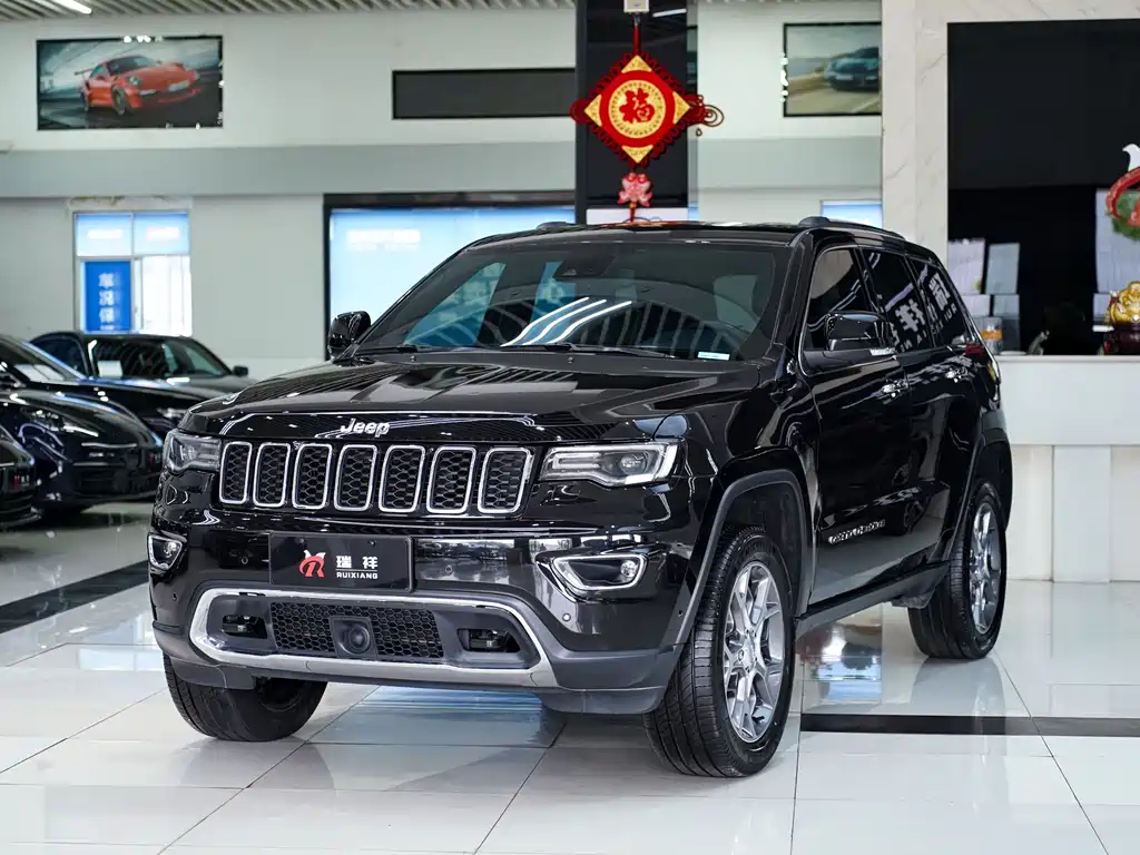 Jeep Grand Cherokee 2020 — фото 1