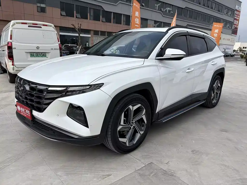 Hyundai Tucson 2022 — фото 1