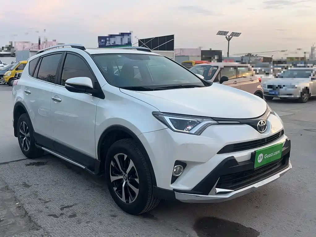 Toyota RAV4 2017