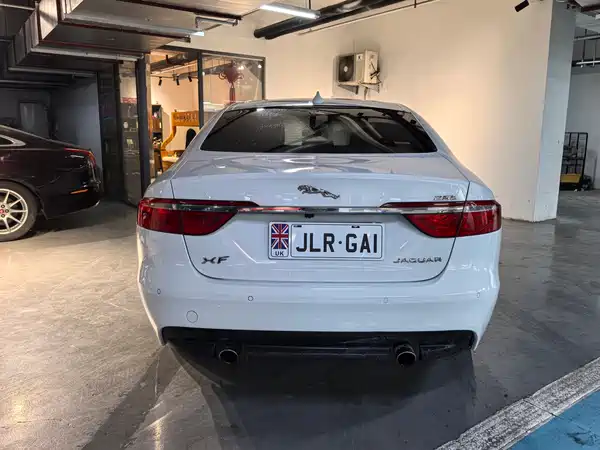 Jaguar XF 2016