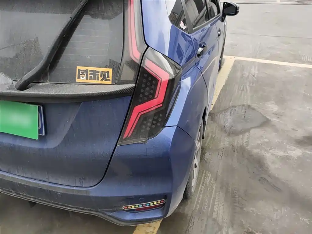 Honda Fit 2018 — фото 8