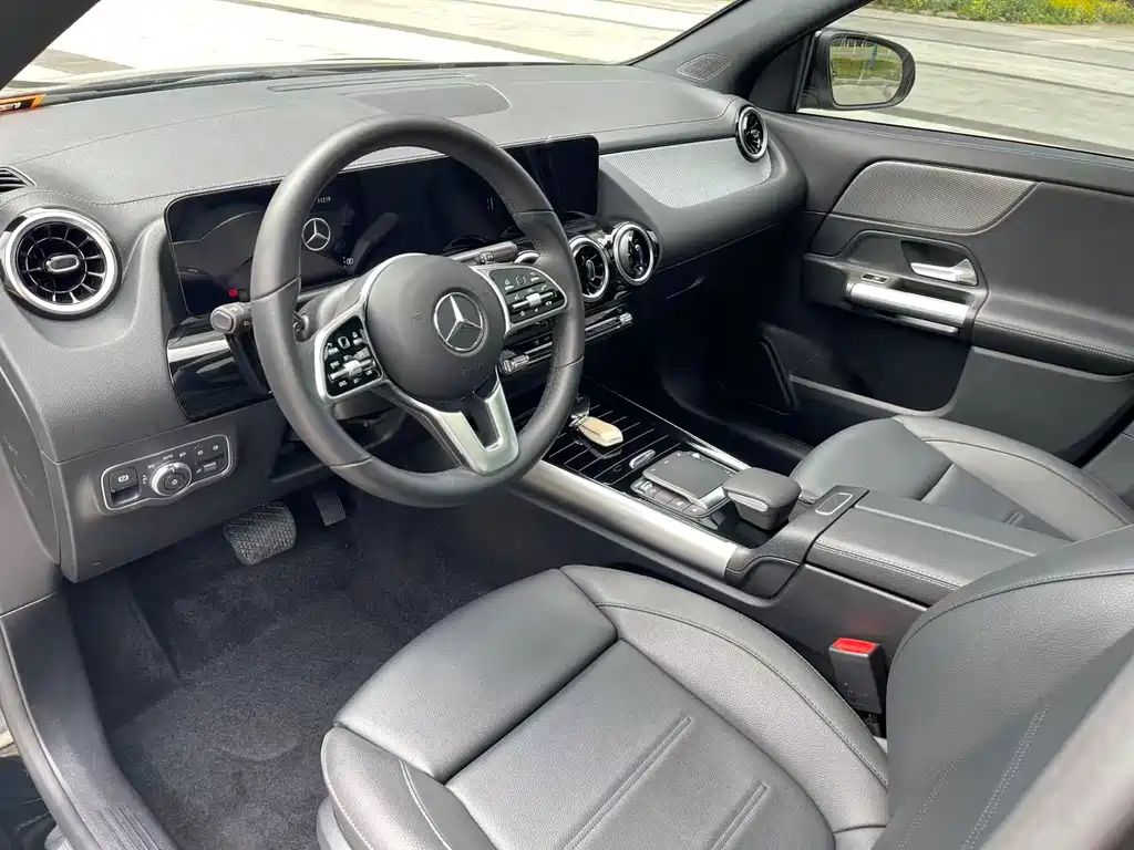 Mercedes-Benz GLA 2023 — фото 9