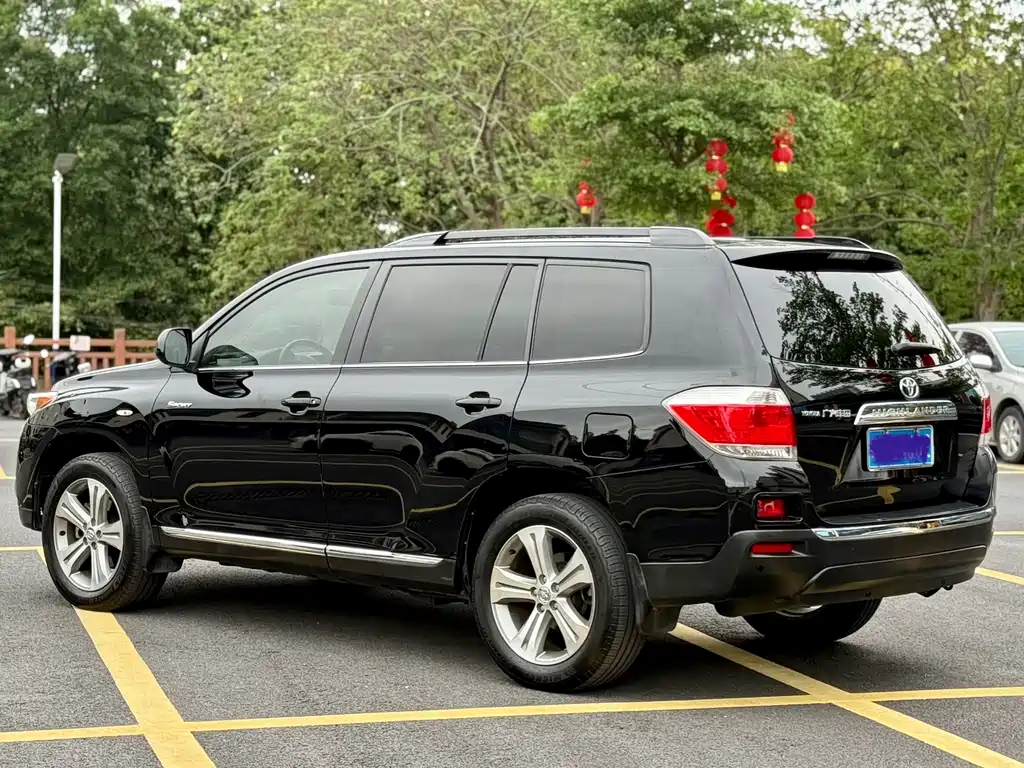 Toyota Highlander 2014 — фото 11