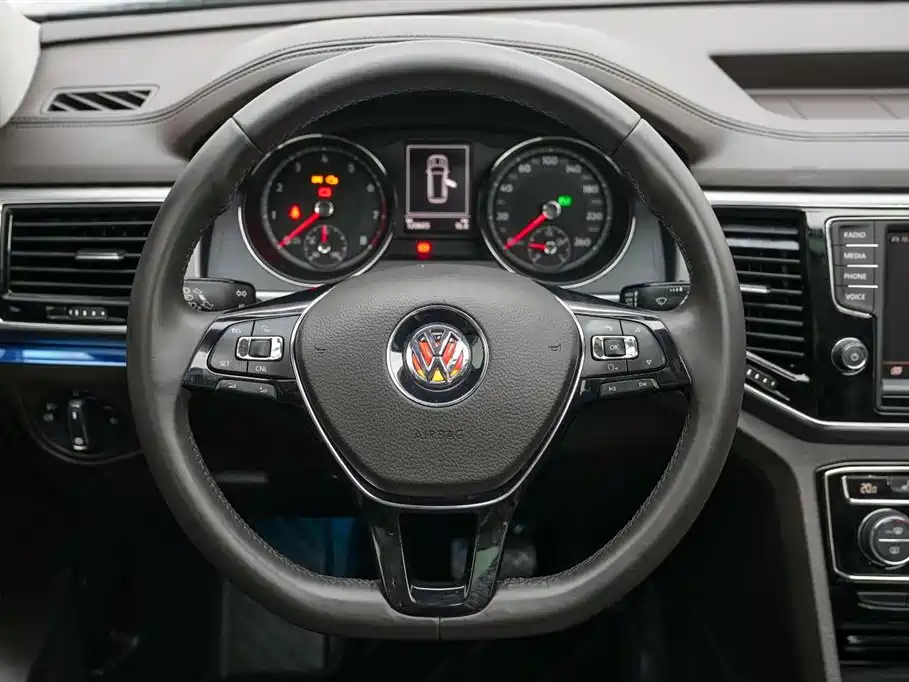 Volkswagen Teramont 2018 — фото 12