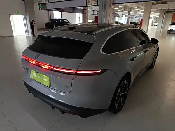 NIO ET5T 2024