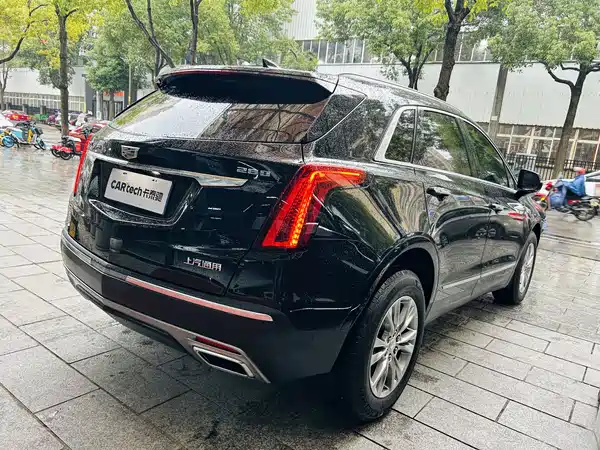 Cadillac XT5 2023