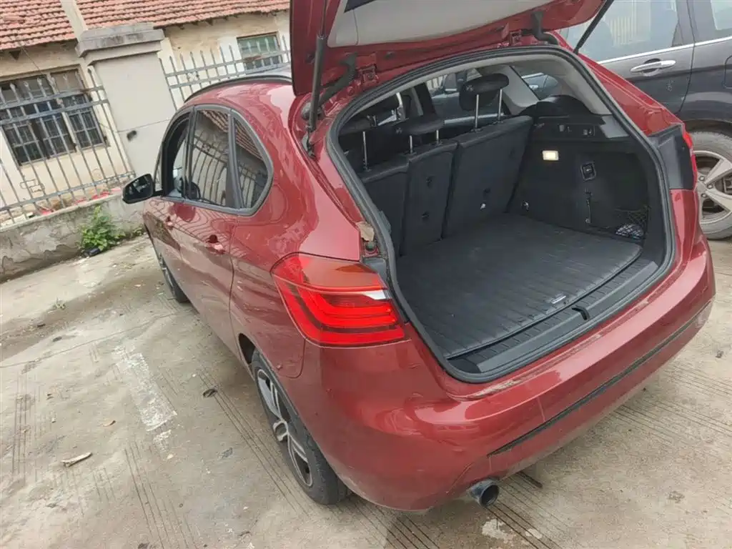 BMW 2 Series Active Tourer 2015 — фото 5