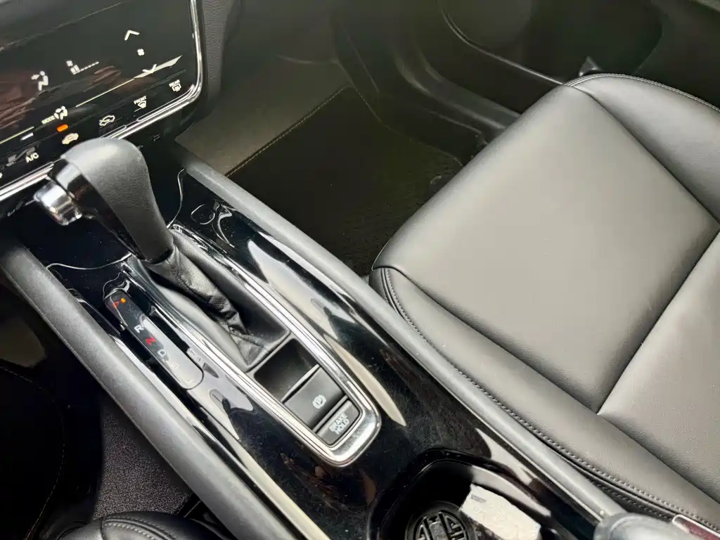 Honda Vezel 2019 — фото 10