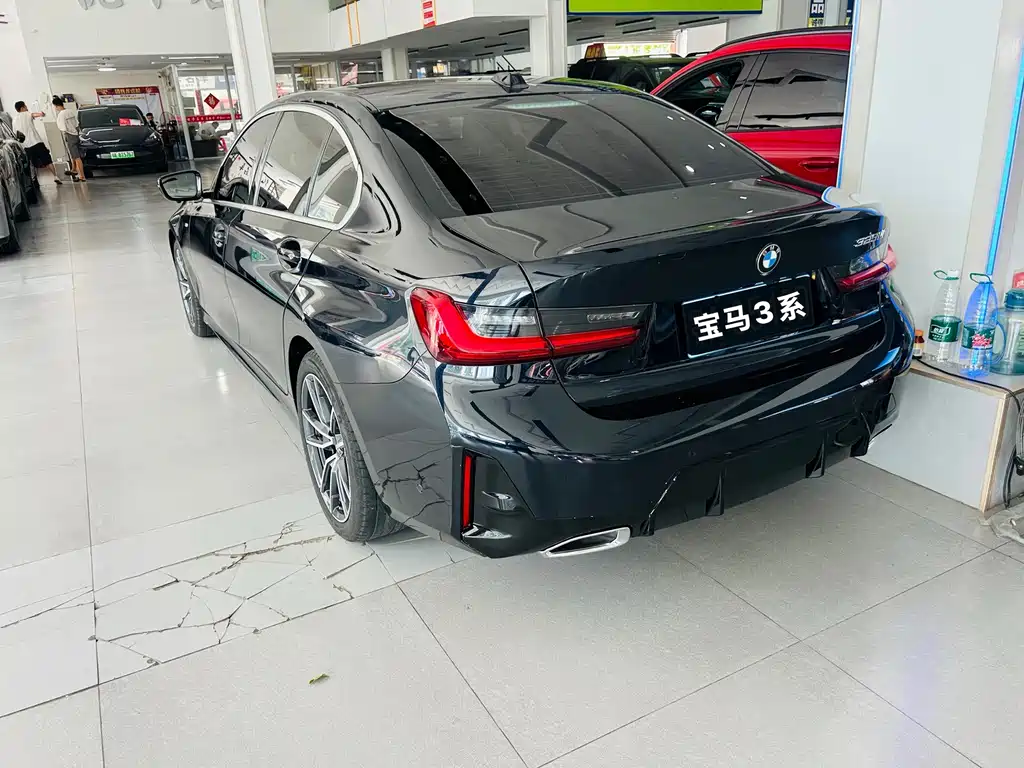 BMW 3 Series 2025