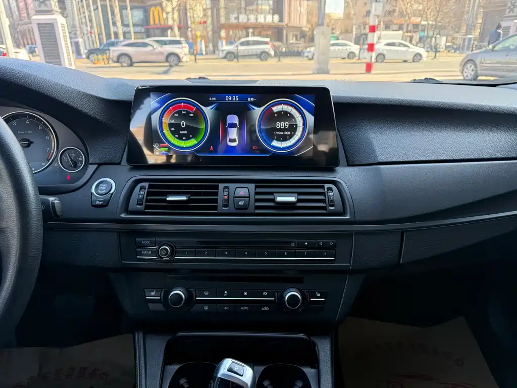 BMW 5 Series 2013 — фото 12