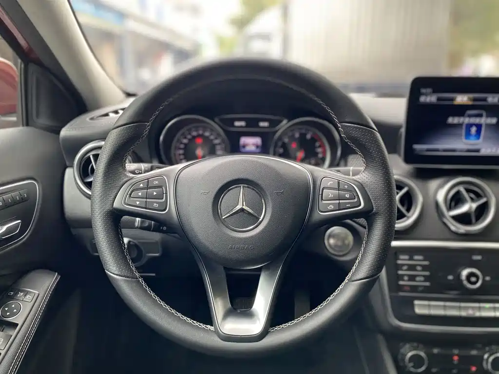 Mercedes-Benz GLA 2019 — фото 10
