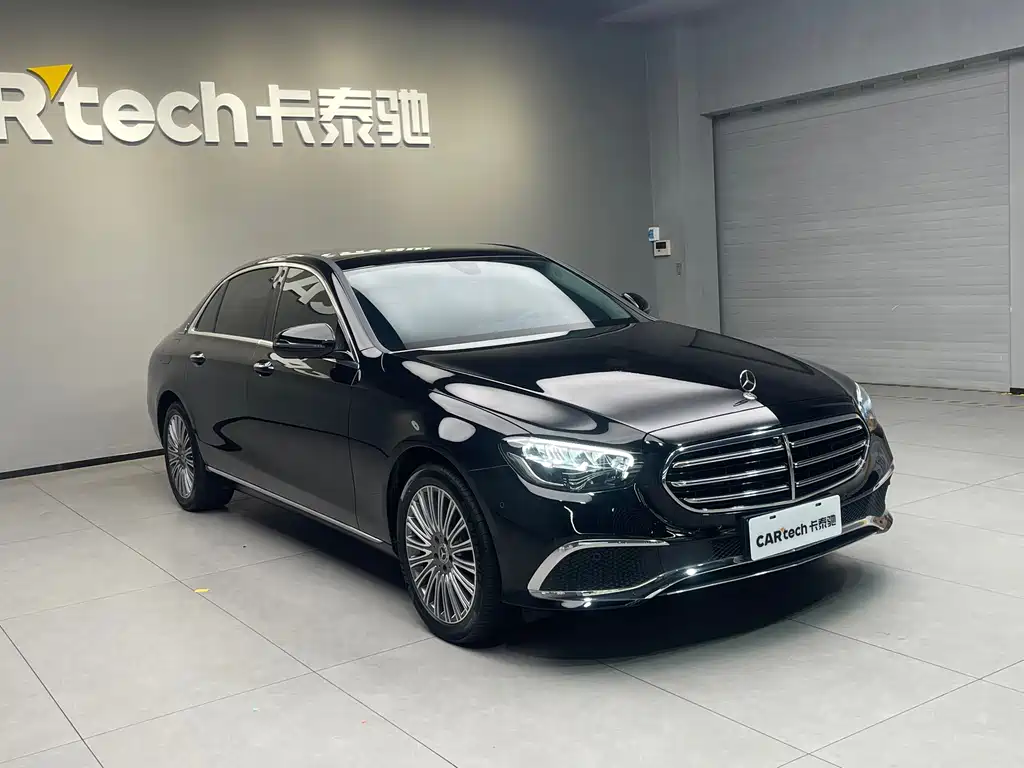 Mercedes-Benz E-Class 2022