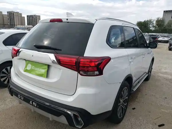 Mitsubishi Outlander 2017