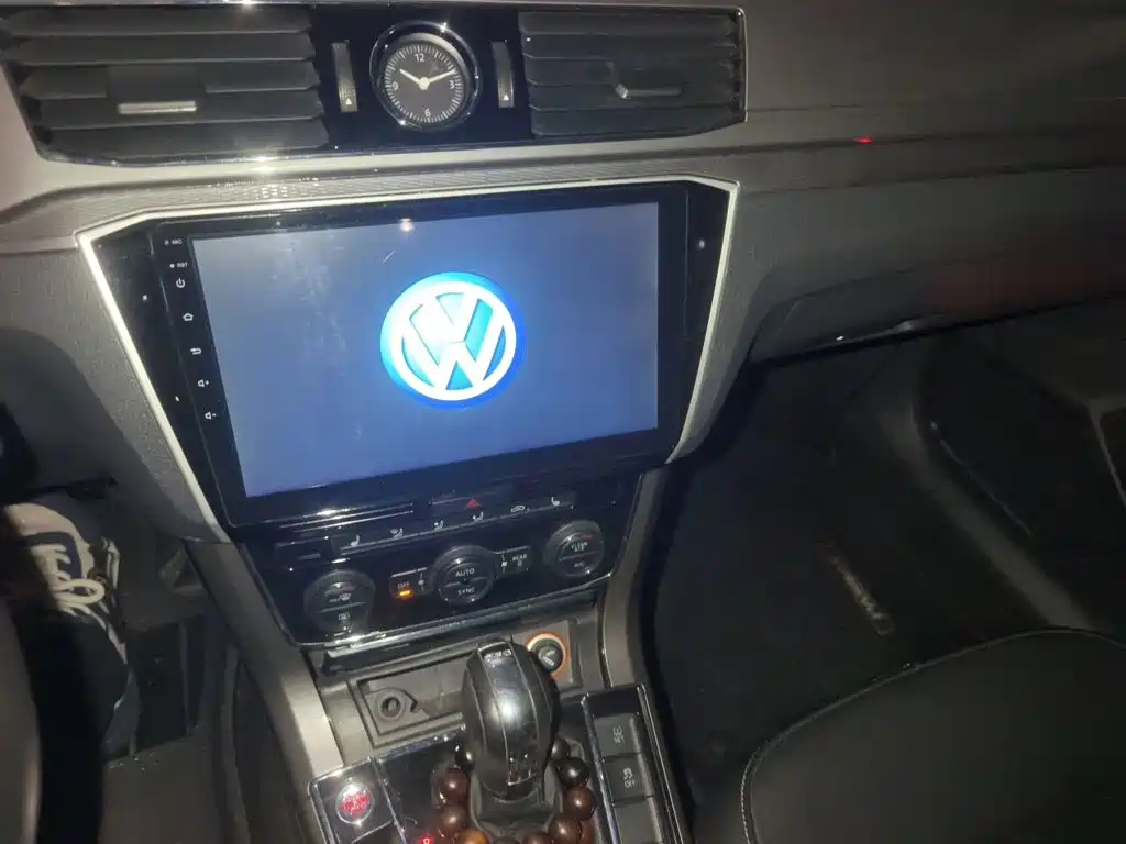 Volkswagen Passat 2017 — фото 10