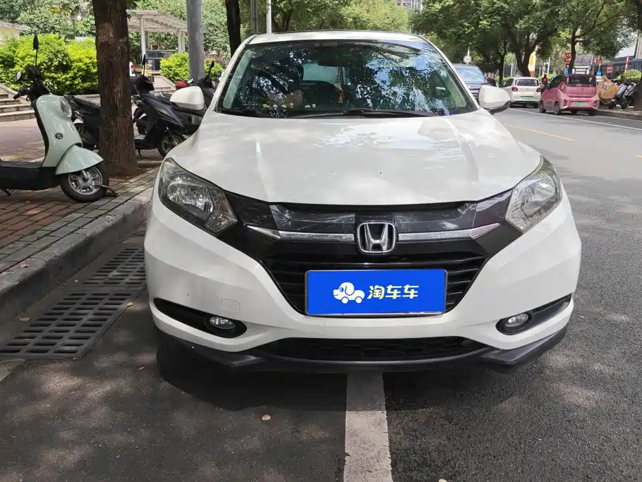 Honda Vezel 2016
